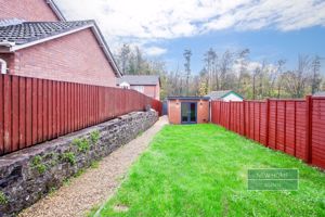 Photo 25- click for photo gallery